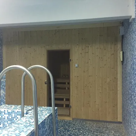 Lucky Family Апартхотел 4*