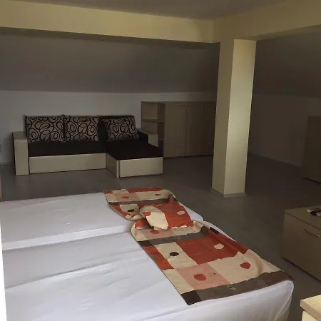 Lucky Family Апартхотел 4*