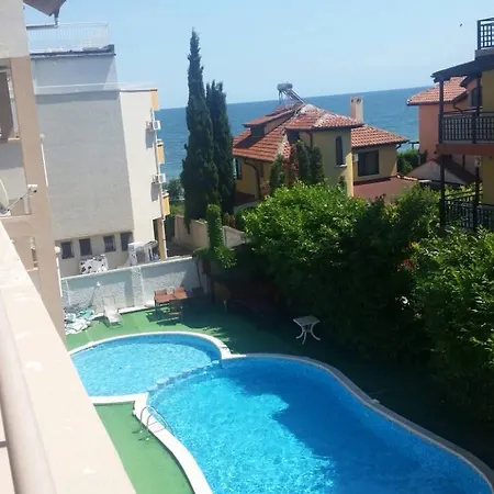 Lucky Family Равда