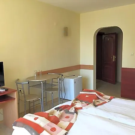 Lucky Family Aparthotel