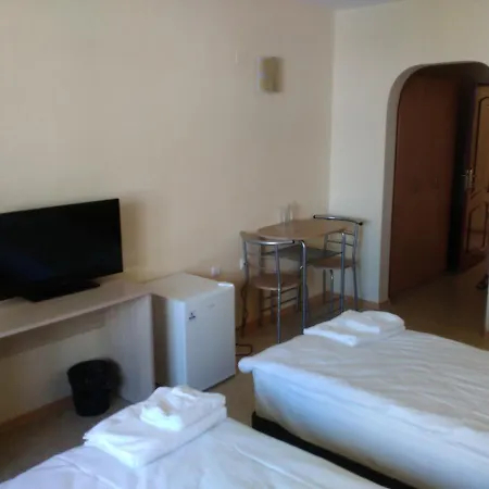 Lucky Family Aparthotel Ravda