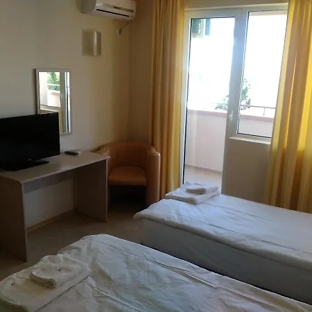 Lucky Family Aparthotel