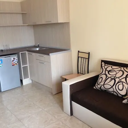 Lucky Family Aparthotel 4*