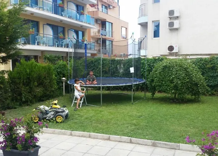 Lucky Family Lejlighedshotel Ravda